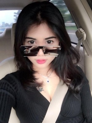 Korean escort Noor ,Biberach a.d.R. sex blowjob